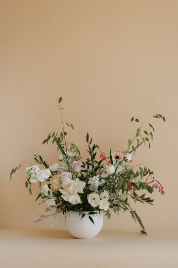 Ceramic vase arrangement | Soft + Neutral