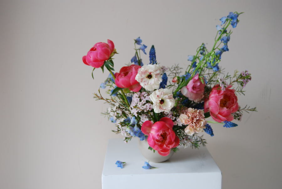 Ceramic vase arrangement | Pop of colour