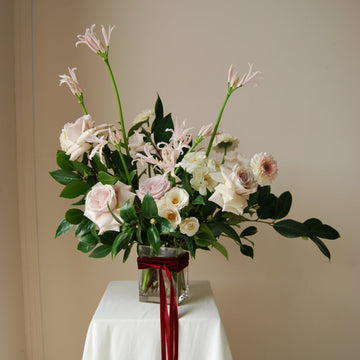 Cupid <3 | Vase arrangement
